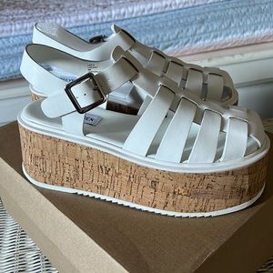Steve Madden LAZLO white leather size 6 platform sandals